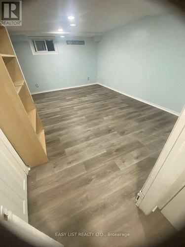 246 Romulus Private, Ottawa, ON - Indoor Photo Showing Other Room