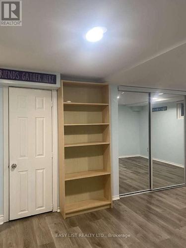 246 Romulus Private, Ottawa, ON - Indoor Photo Showing Other Room