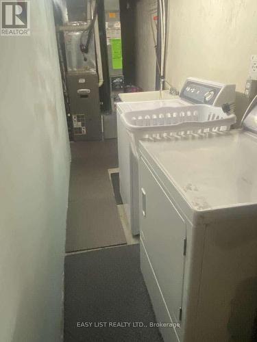 246 Romulus Private, Ottawa, ON - Indoor Photo Showing Laundry Room