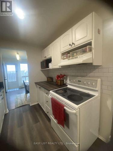 246 Romulus Private, Ottawa, ON - Indoor Photo Showing Kitchen