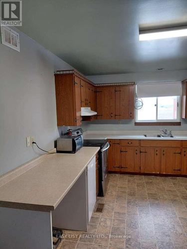 4792 Langbank Line, Dawn-Euphemia, ON 