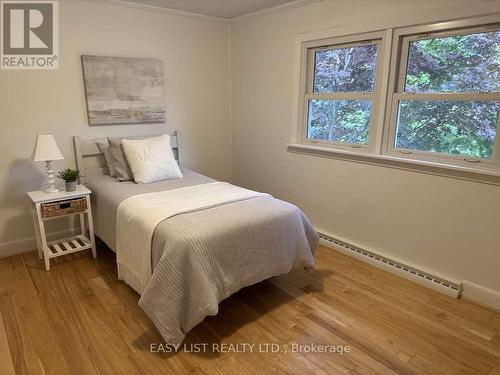 570 7Th Street W, Owen Sound, ON - Indoor Photo Showing Bedroom