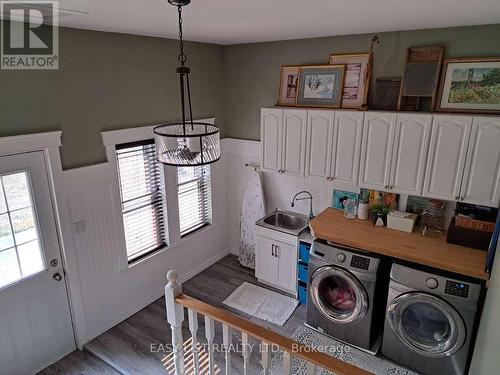 18 Mill Street, Essa, ON - Indoor Photo Showing Laundry Room