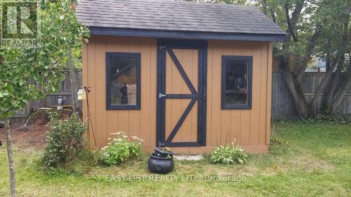 18 Mill Street, Essa, ON - Outdoor