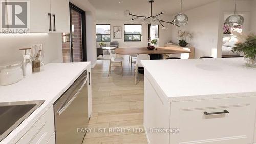 102 - 20 Green Arbour Way, Kawartha Lakes, ON - Indoor Photo Showing Kitchen