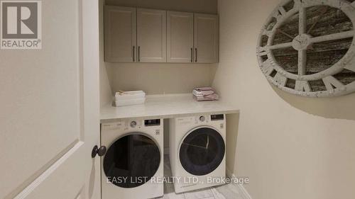 102 - 20 Green Arbour Way, Kawartha Lakes, ON - Indoor Photo Showing Laundry Room