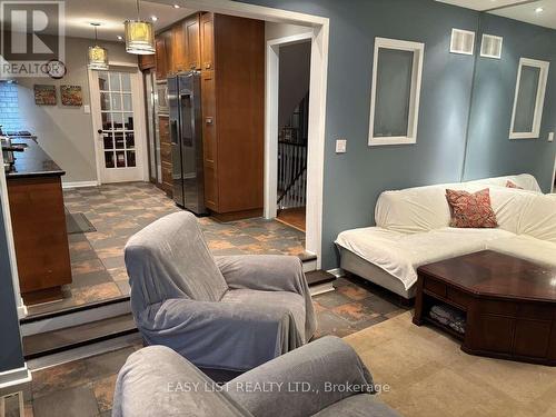 6942 Barrisdale Drive, Mississauga, ON - Indoor