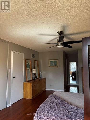 6942 Barrisdale Drive, Mississauga, ON - Indoor Photo Showing Bedroom