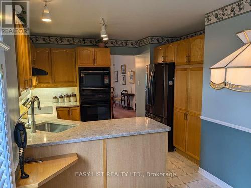 57 Goldfinch Drive, Ottawa, ON - Indoor Photo Showing Kitchen