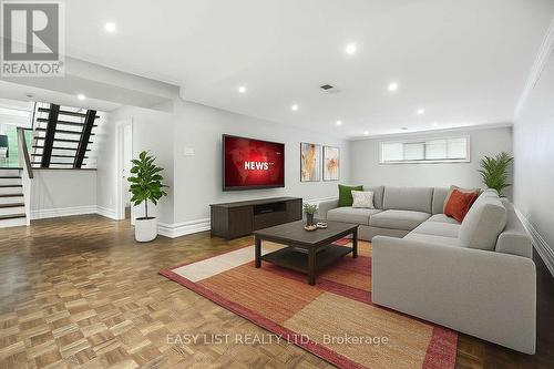 17 Denmark Crescent, Toronto, ON - Indoor Photo Showing Living Room