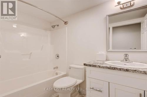 311 - 8 Huron Street, Kawartha Lakes, ON - Indoor Photo Showing Bathroom