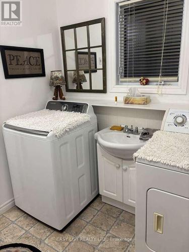 2 Joanne Crescent, Minto, ON - Indoor Photo Showing Laundry Room