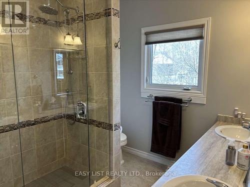 20 Ensley Place, Central Elgin, ON - Indoor Photo Showing Bathroom