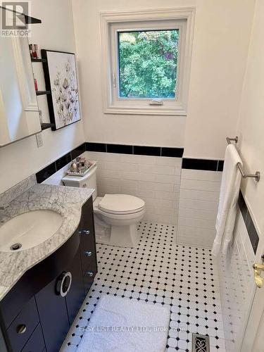 1257 Mccraney Street E, Oakville, ON - Indoor Photo Showing Bathroom