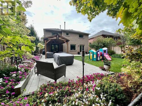 1257 Mccraney Street E, Oakville, ON - Outdoor