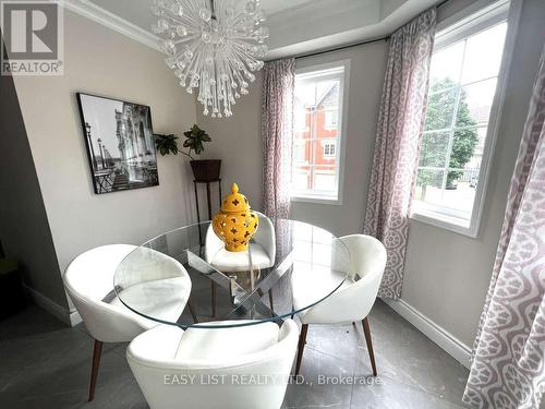 74 - 95 Weldrick Road E, Richmond Hill, ON - Indoor Photo Showing Dining Room