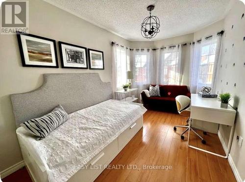 74 - 95 Weldrick Road E, Richmond Hill, ON - Indoor Photo Showing Bedroom