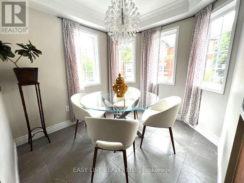 74 - 95 Weldrick Road E, Richmond Hill, ON - Indoor Photo Showing Dining Room