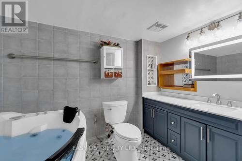 810 - 20 Harding Boulevard W, Richmond Hill, ON - Indoor Photo Showing Bathroom