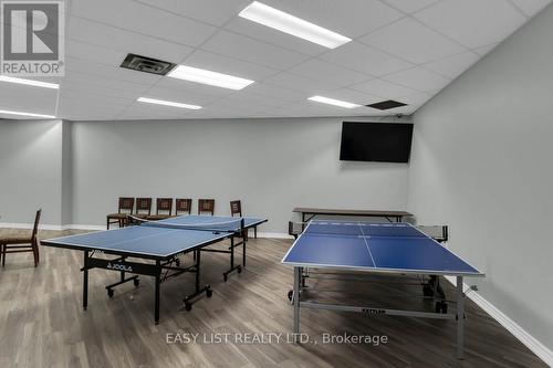 810 - 20 Harding Boulevard W, Richmond Hill, ON - Indoor