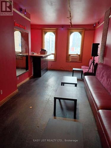 512 Queen Street W, Toronto, ON 