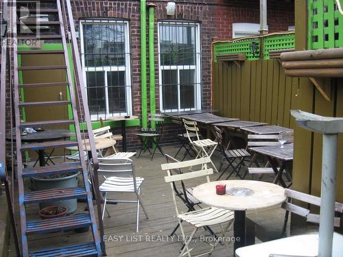 512 Queen Street W, Toronto, ON 