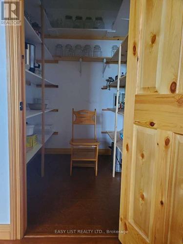 477 Hwy 586, Thunder Bay, ON - Indoor