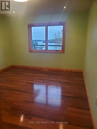 477 Hwy 586, Thunder Bay, ON - Indoor Photo Showing Other Room