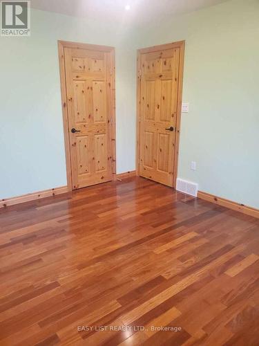 477 Hwy 586, Thunder Bay, ON - Indoor Photo Showing Other Room