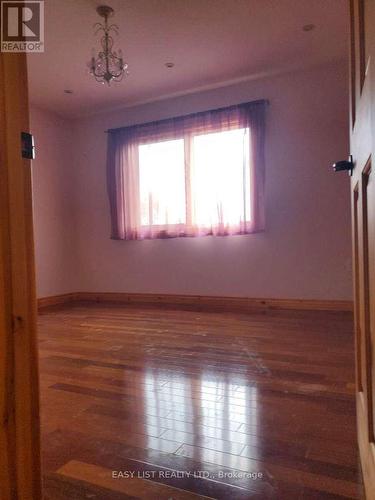 477 Hwy 586, Thunder Bay, ON - Indoor Photo Showing Other Room