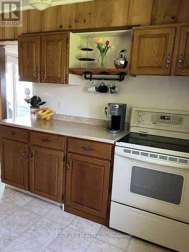 1758 River Road N, Chatham-Kent, ON - Indoor Photo Showing Kitchen