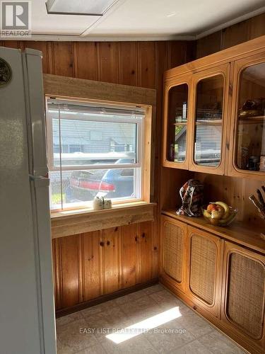 1758 River Road N, Chatham-Kent, ON - Indoor Photo Showing Other Room