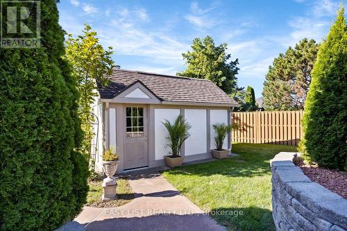 541 Kerr Crescent, Lakeshore, ON - Outdoor