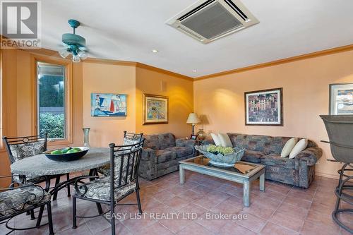 541 Kerr Crescent, Lakeshore, ON - Indoor