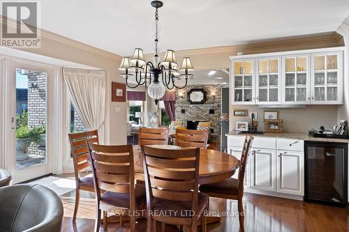 541 Kerr Crescent, Lakeshore, ON - Indoor Photo Showing Dining Room