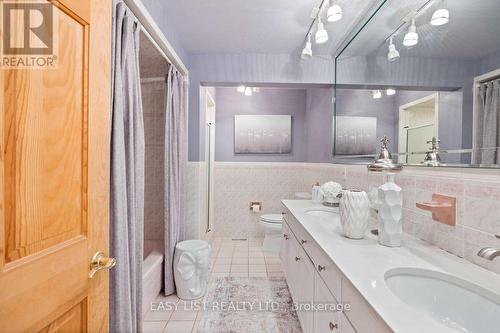 541 Kerr Crescent, Lakeshore, ON - Indoor Photo Showing Bathroom