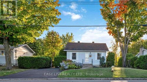 1290 ST. JEAN STREET  Ottawa, ON K1C 1N6