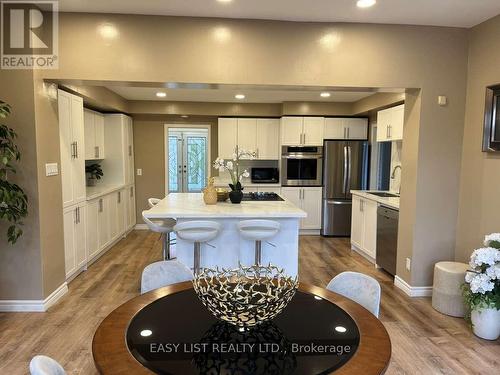 5 Stonedene Boulevard, Toronto, ON - Indoor Photo Showing Kitchen