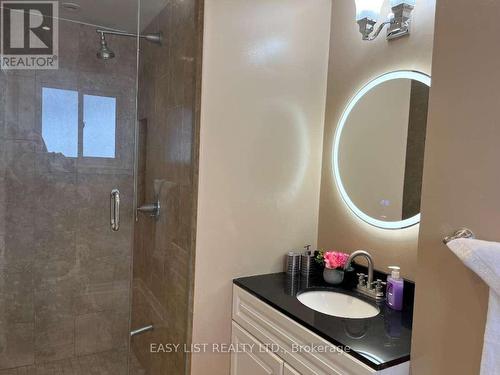 5 Stonedene Boulevard, Toronto, ON - Indoor Photo Showing Bathroom