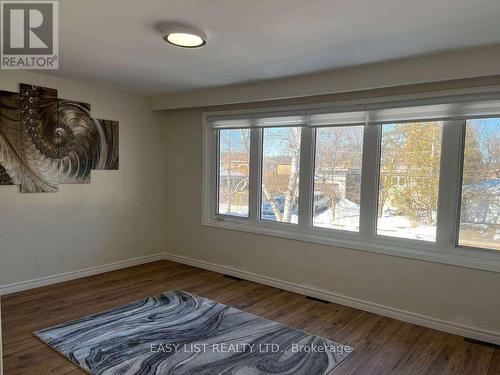 5 Stonedene Boulevard, Toronto, ON - Indoor Photo Showing Other Room