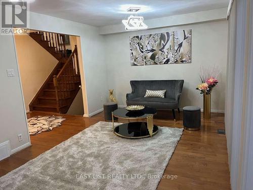 5 Stonedene Boulevard, Toronto, ON - Indoor Photo Showing Other Room