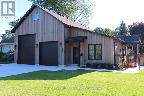 1248 COLBORNE ROAD  Sarnia, ON N7V 3L4