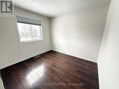 712 Mathieu Way, Ottawa, ON - Indoor Photo Showing Other Room