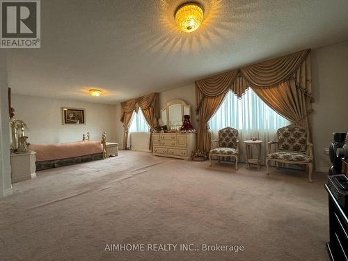 92 Springbrook Drive, Richmond Hill, ON - Indoor