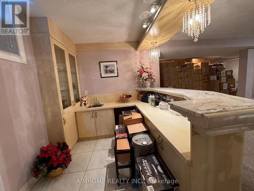 92 Springbrook Drive, Richmond Hill, ON - Indoor Photo Showing Other Room