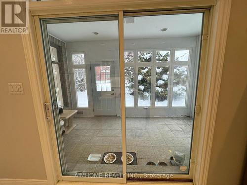 92 Springbrook Drive, Richmond Hill, ON - Indoor Photo Showing Other Room
