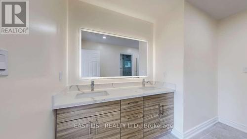 55 Steamer Drive, Whitby, ON - Indoor Photo Showing Bathroom