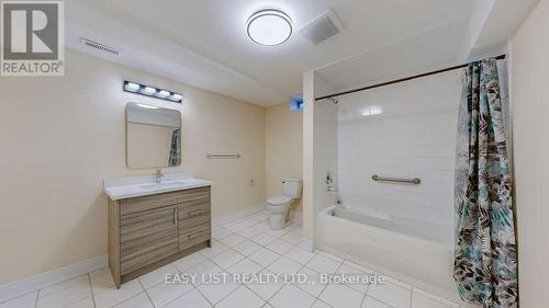 55 Steamer Drive, Whitby, ON - Indoor Photo Showing Bathroom