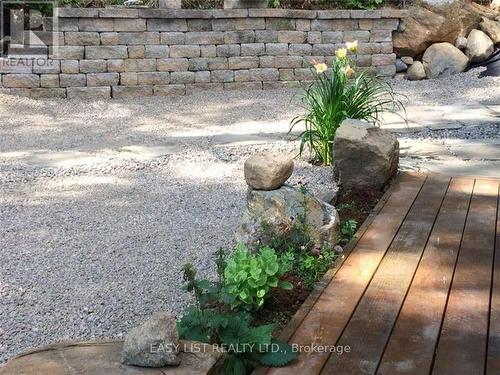 61 Maple Drive, Perry, ON - Outdoor