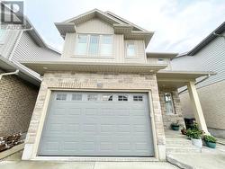 B - 98 DALLAN DRIVE  Guelph, ON N1L 0N3